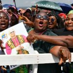 El Papa en Bamenda, rezando por el don de la paz y la reconciliación